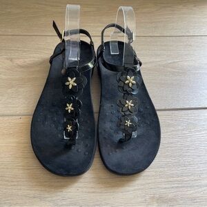 Vionic Rest Paulie Patent Leather Sandals Black Size 11